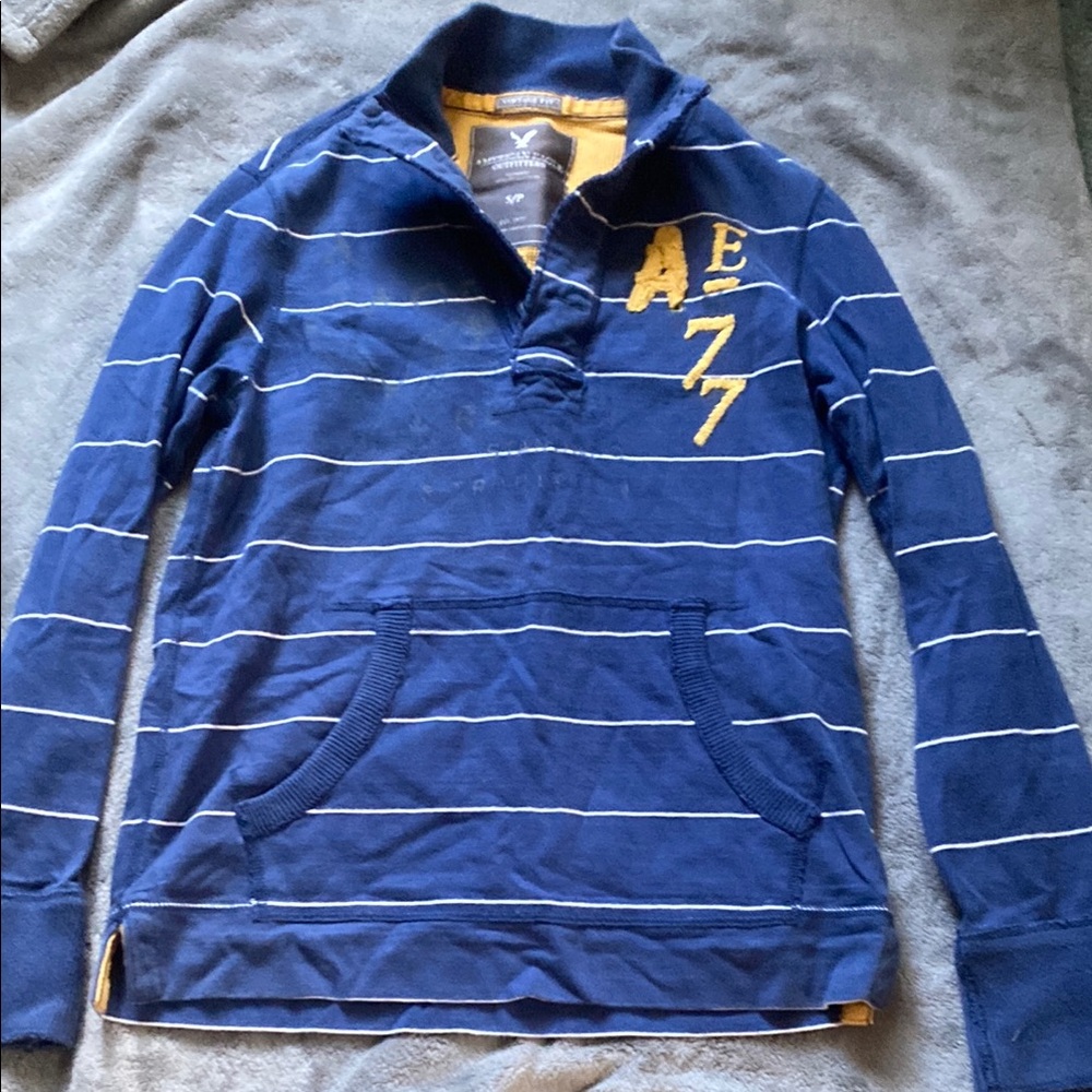 American Eagle Blue Striped Pullover and Front Pocket - Mens Small (Vintage Fit)